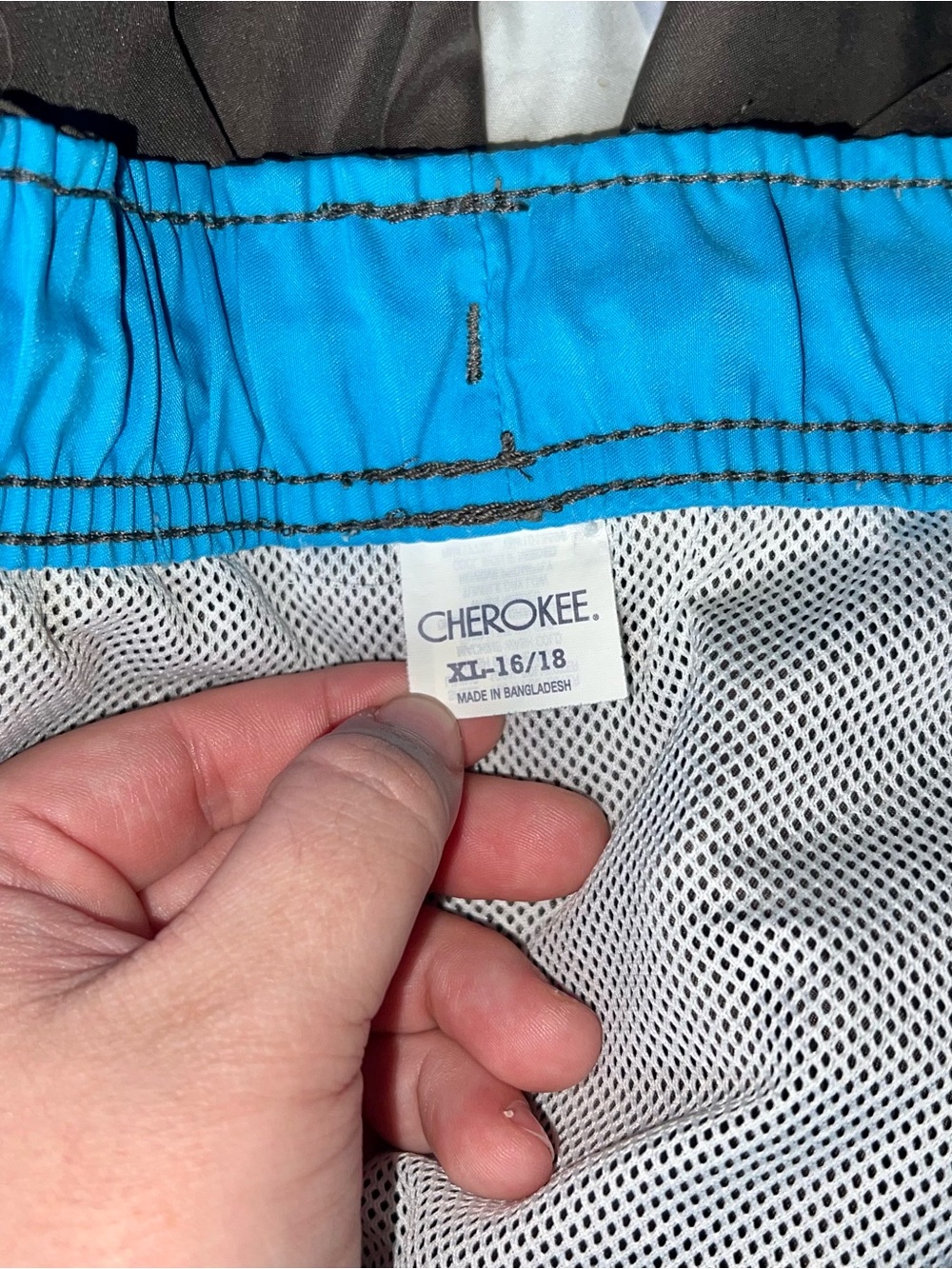 Men’s Cherokee Size XL(16/18) Dark Brown with Bright Blue Side Panels - Picture 5 of 7